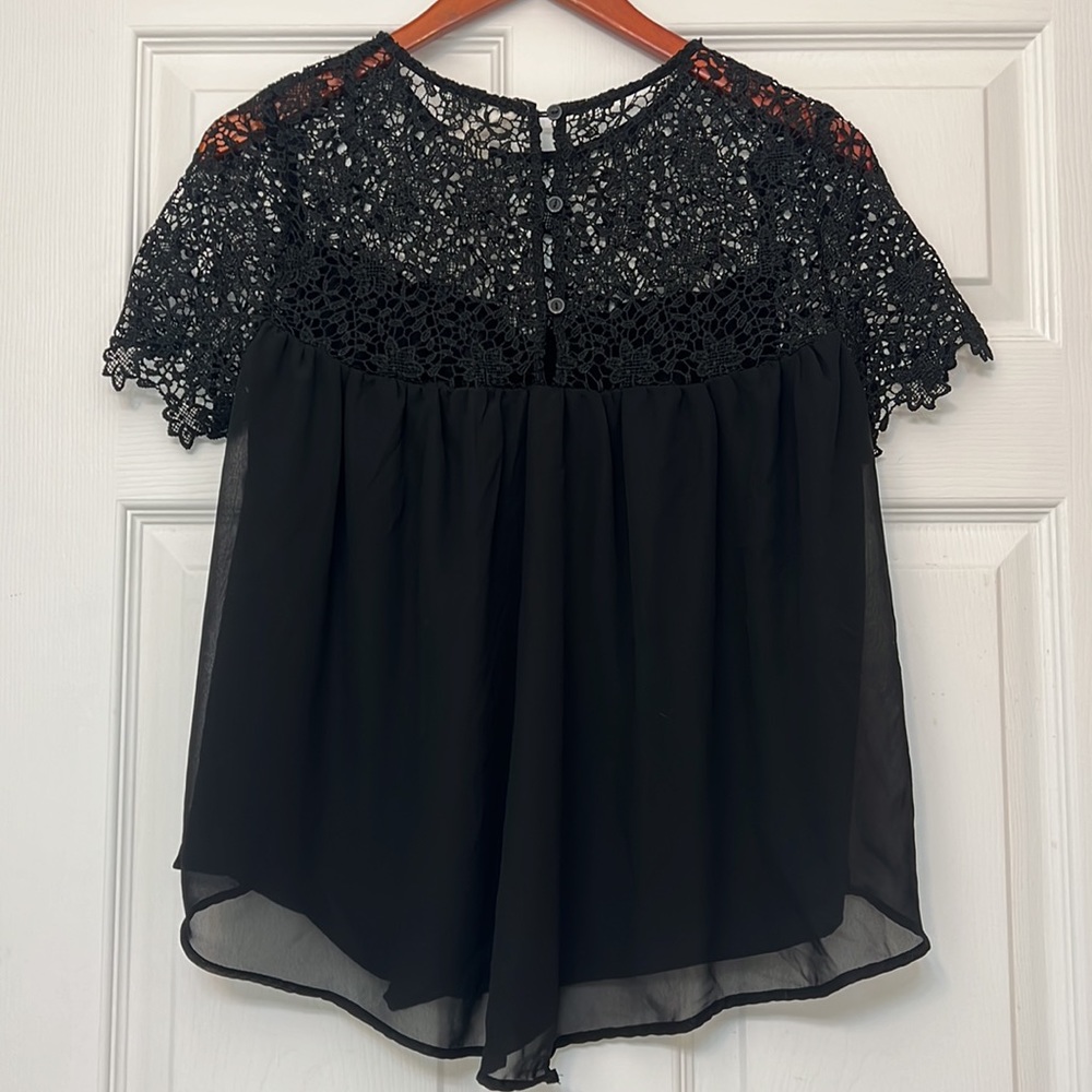 LA Hearts Black Crochet Lace Flowy Chiffon Top - Picture 6 of 11